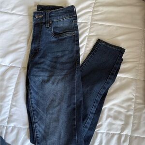 Aeropostale Women's Dark Wash Skinny Jeans